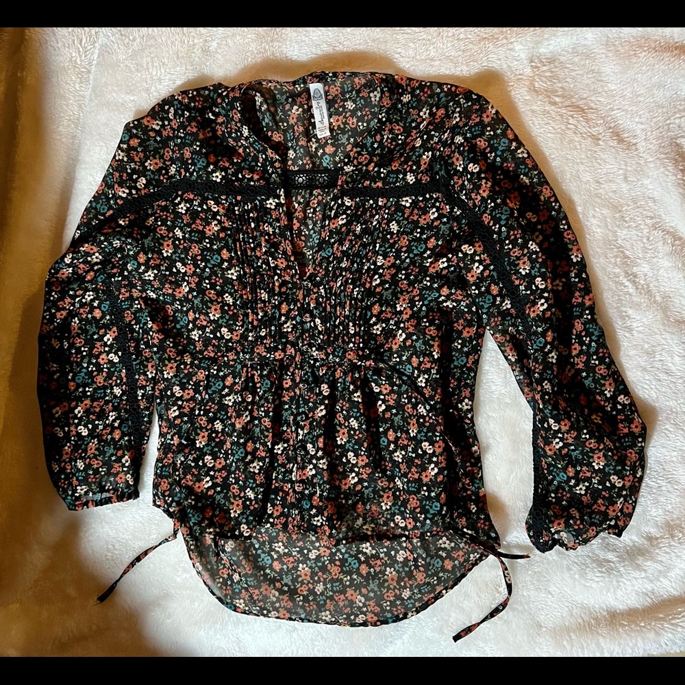 American Rag |Juniors' Smocked Floral-Print Shirt | Color:Multi | Size XS